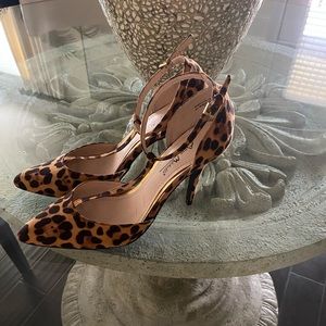 Anne Michelle T- Strap Leopard Heel